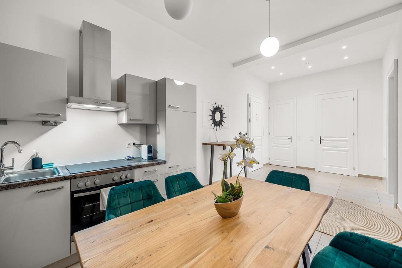 Vienna Chic Residences #Suite 7 Екстериор снимка